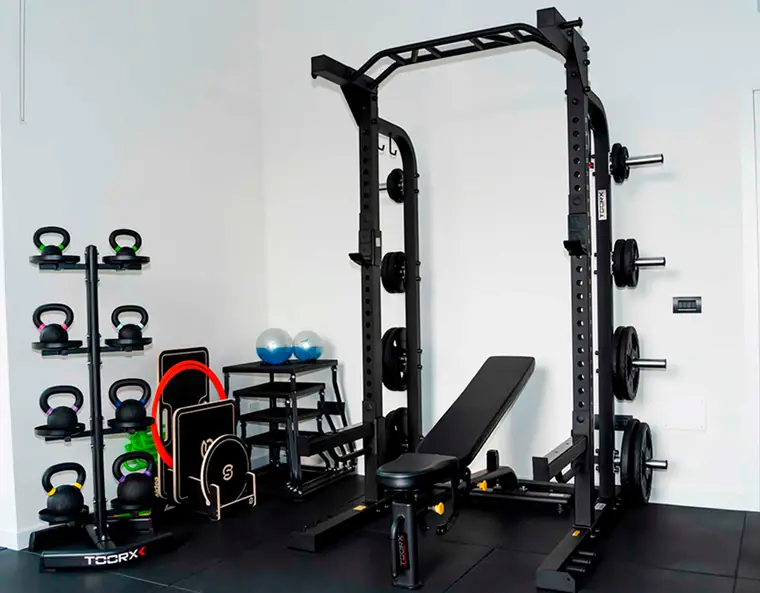Rack e attrezzature della palestra